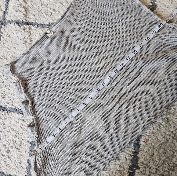 Small Boutique Brand Knit Trendy Lightweight Top Small - Picture 6 of 6